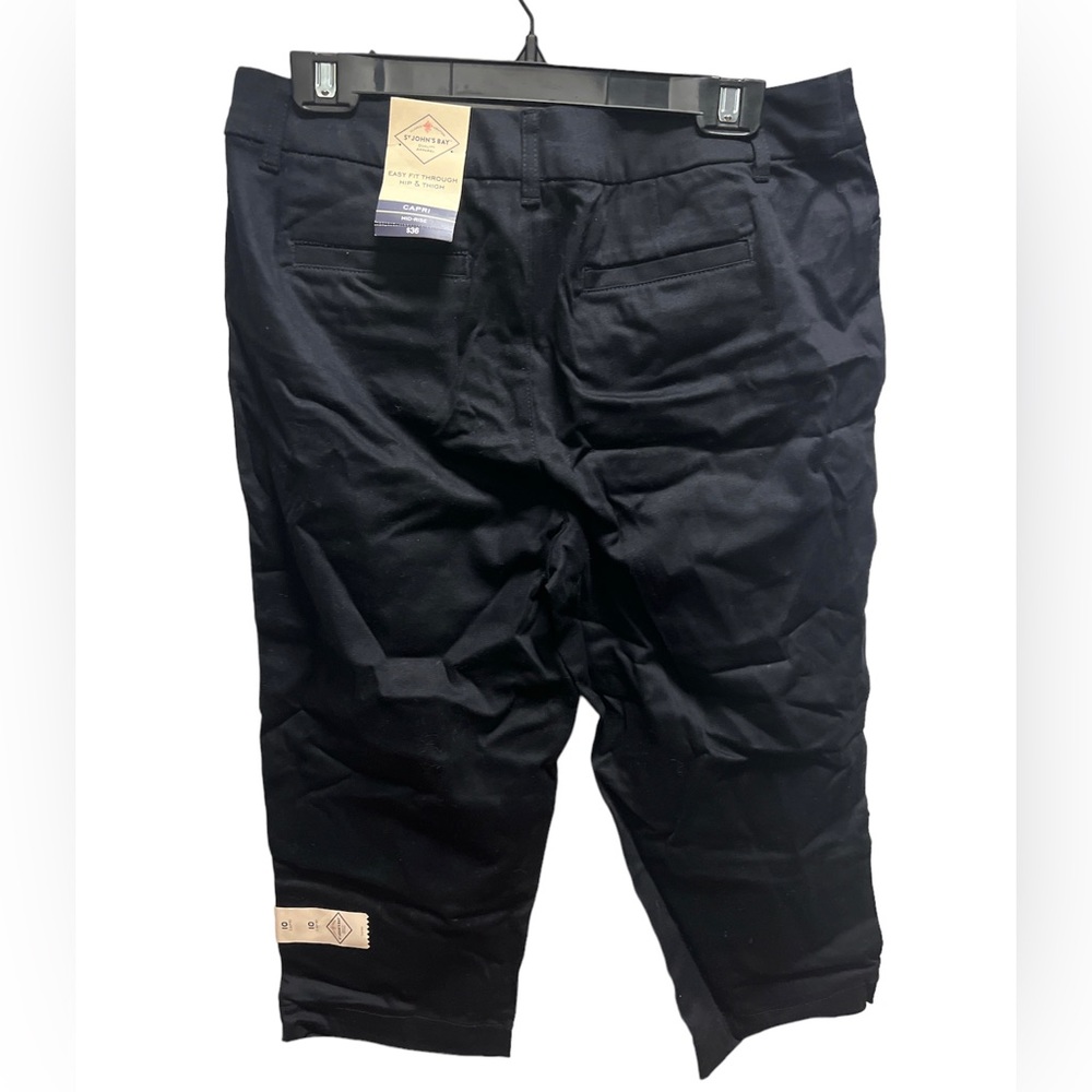 St. John’s bay mid rise capri woman’s size 10